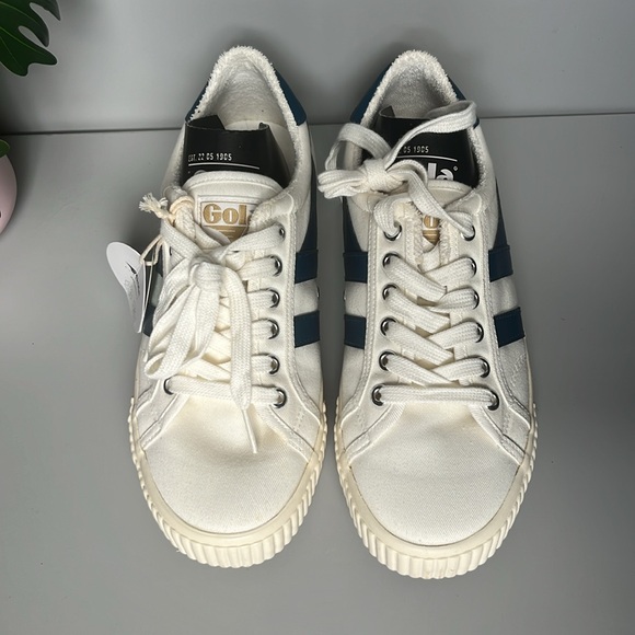 Gola sneakers - Picture 2 of 12